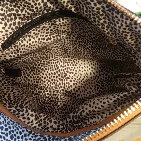 ALYSSA CROSSBODY BAG LEAD FREE& VEGAN LEATHER - Picture 4 of 8